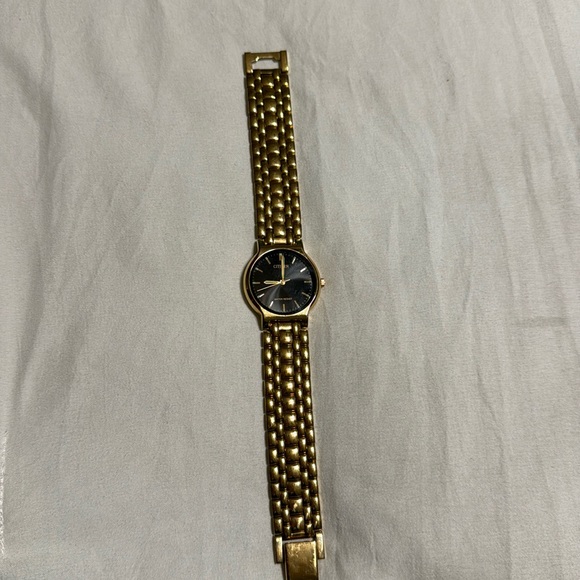 Women’s Citizen Gold Watch - Picture 2 of 7
